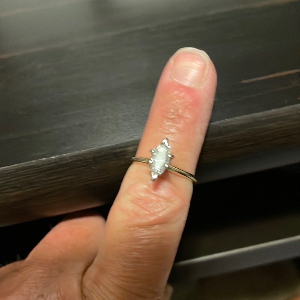 Beautiful 1 carat REAL Marquise cut diamond ring.